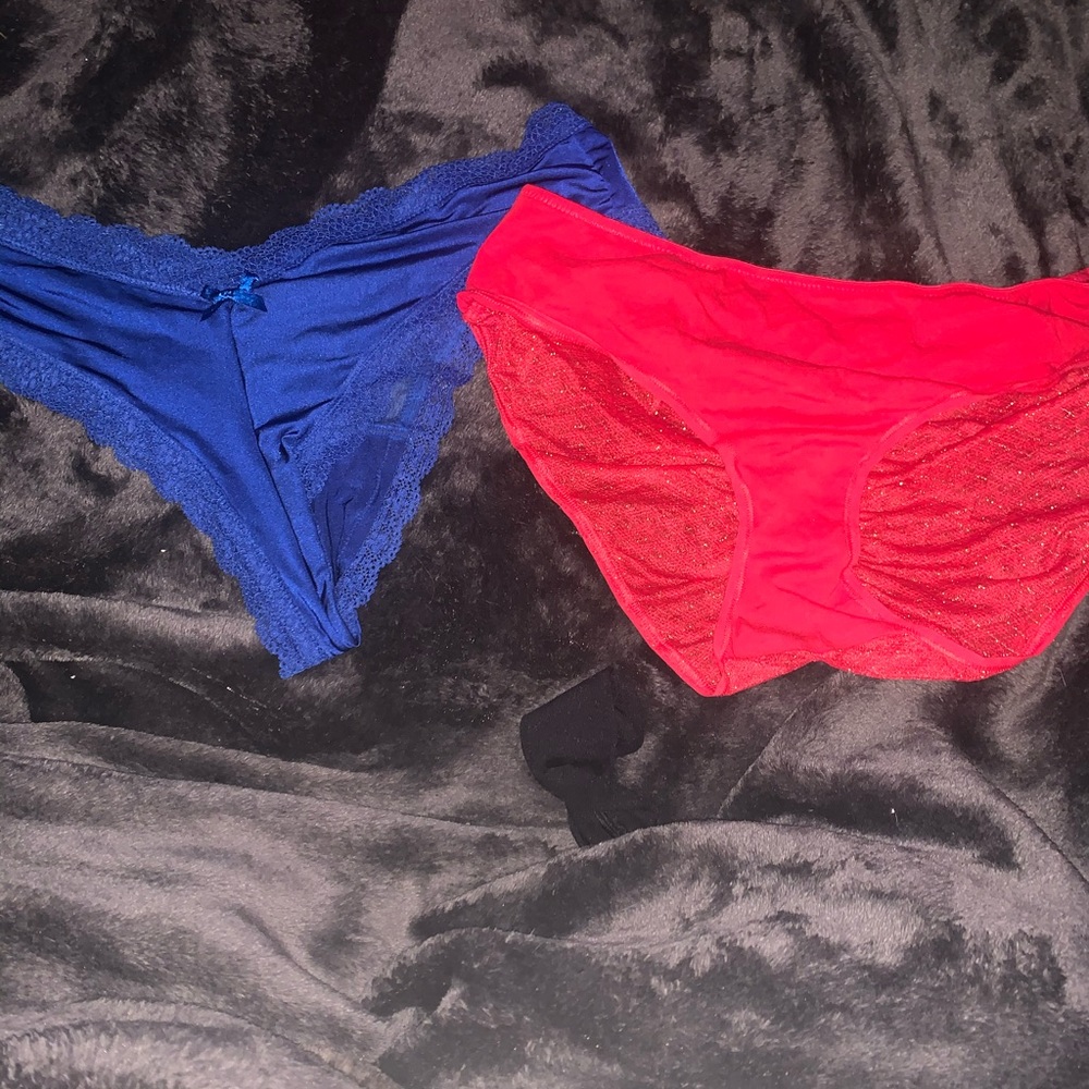 Victoria secret Lingerie size L most only tried on